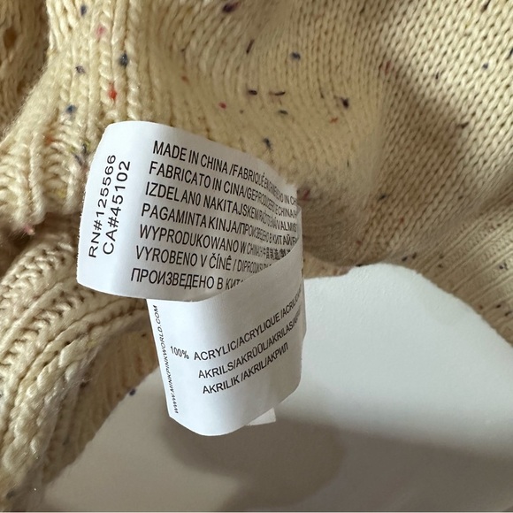 NWT MinkPink open knit sweater. - Picture 5 of 5